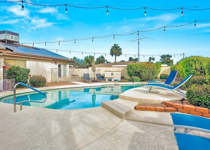 Scottsdale Oasis With Pool